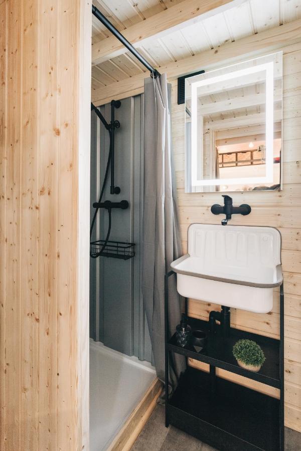 Idyllisches Tiny House Mit Sauna Лёбау Экстерьер фото